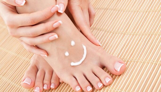 Εφαρμογή φαρμακευτικών κρέμες